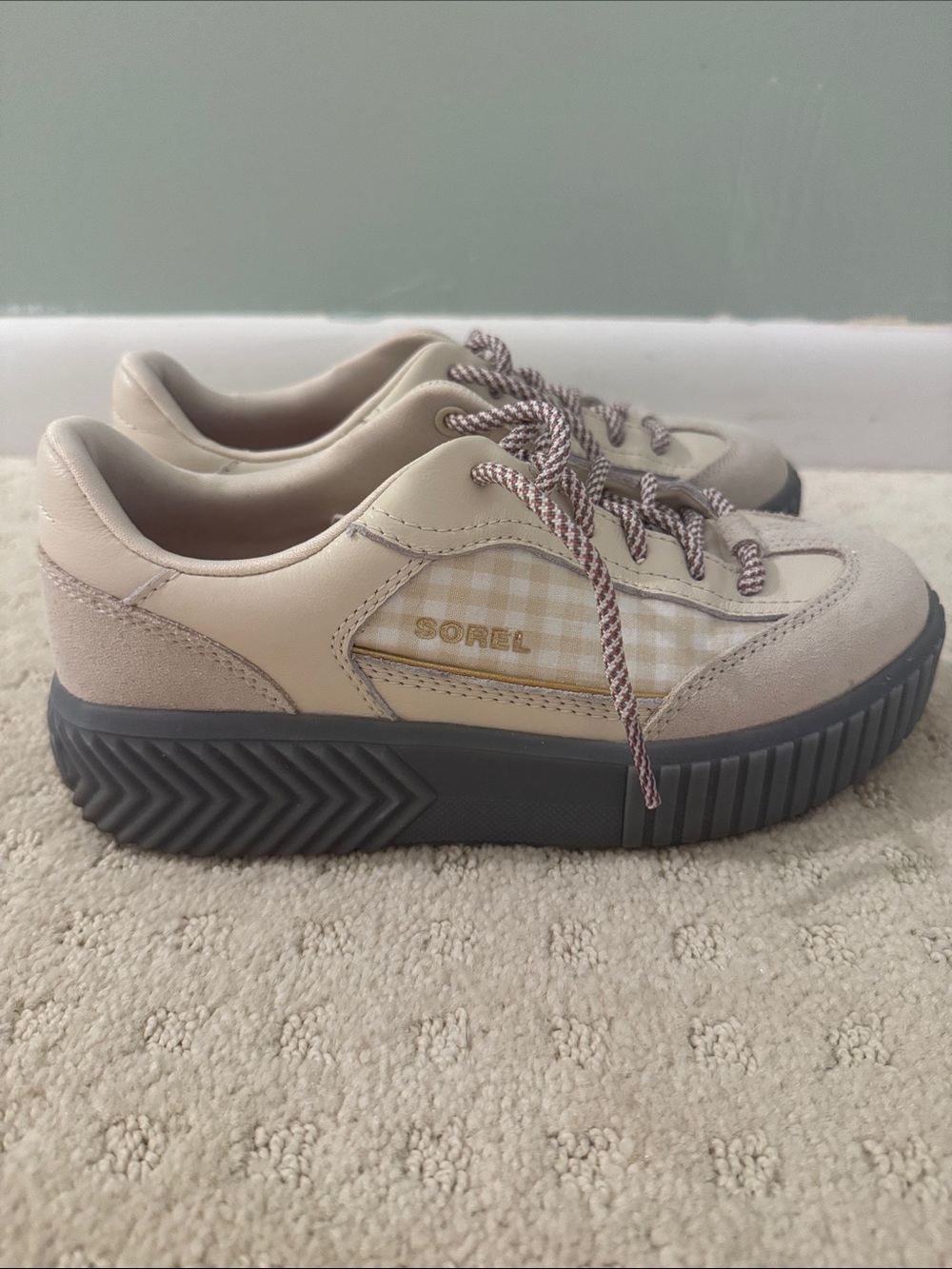Sorel Women’s Beige Lace-Up Sneakers with Gray Sole - Picture 2 of 4